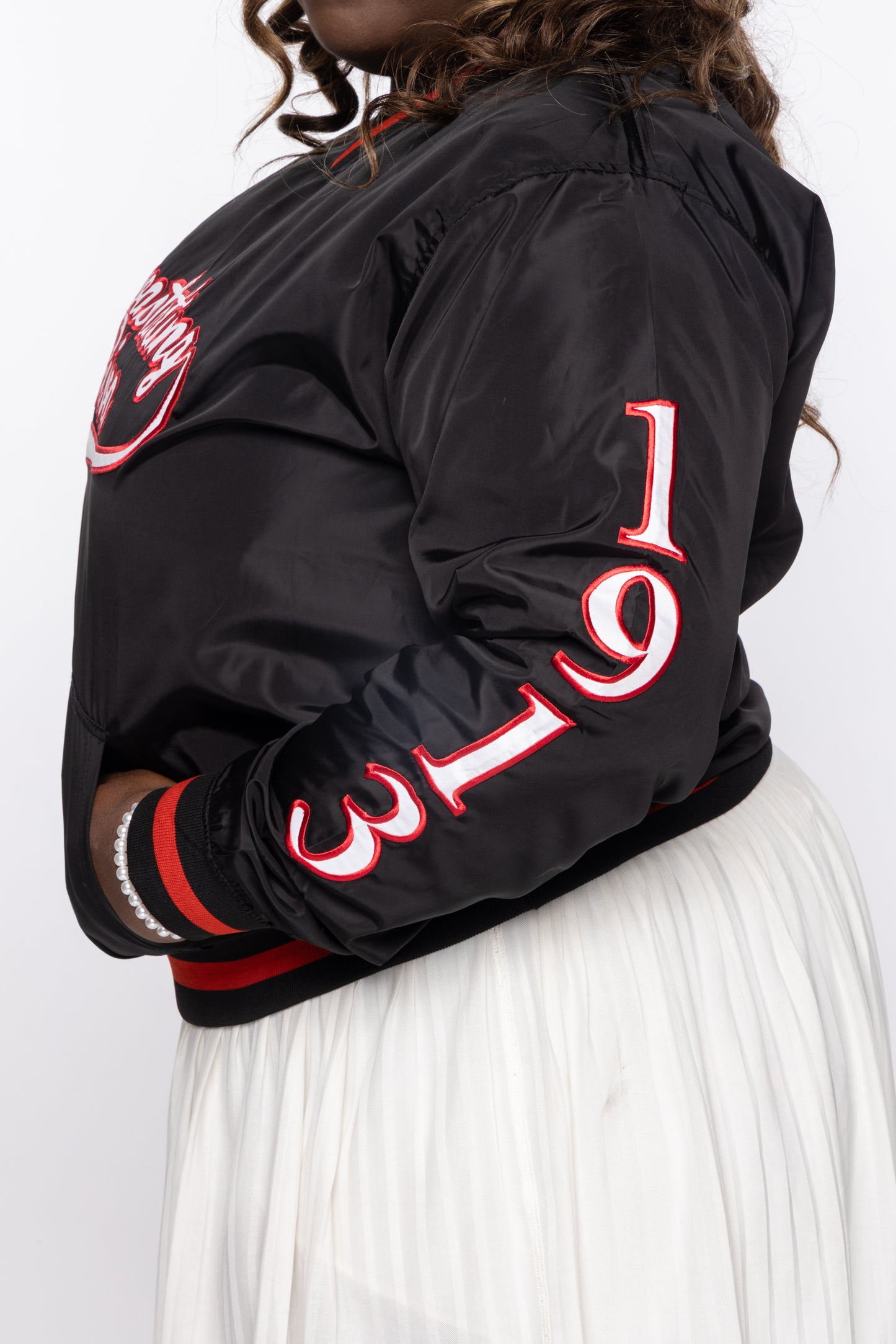 Devastating Diva Windbreaker- Black