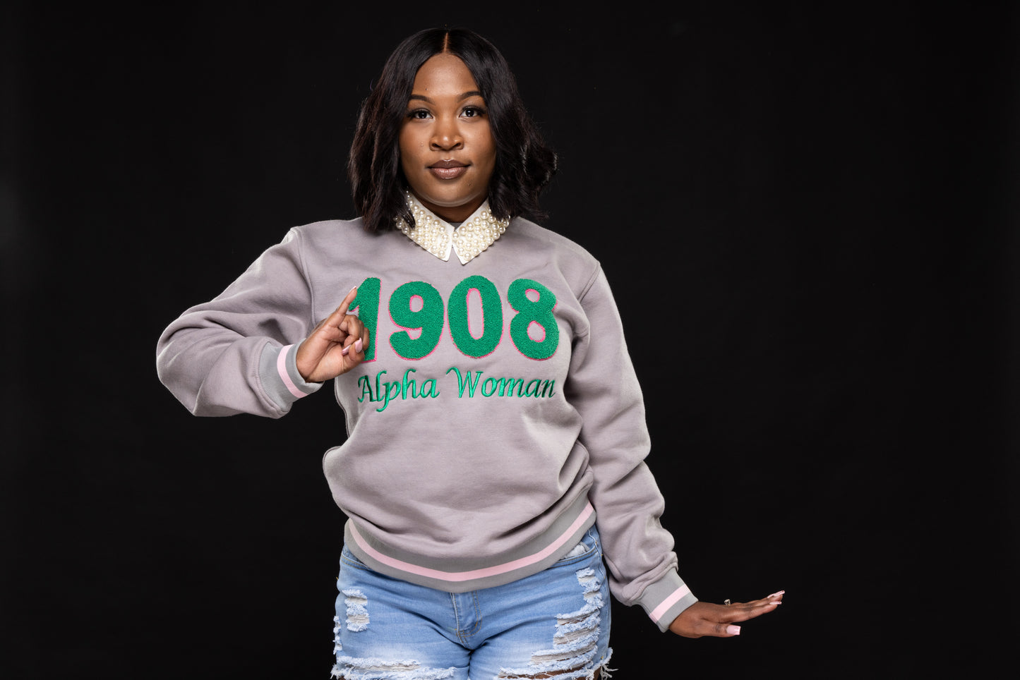 1908 Alpha Woman Crewneck