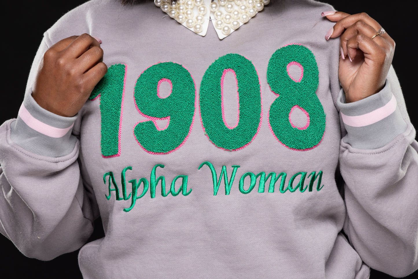 1908 Alpha Woman Crewneck