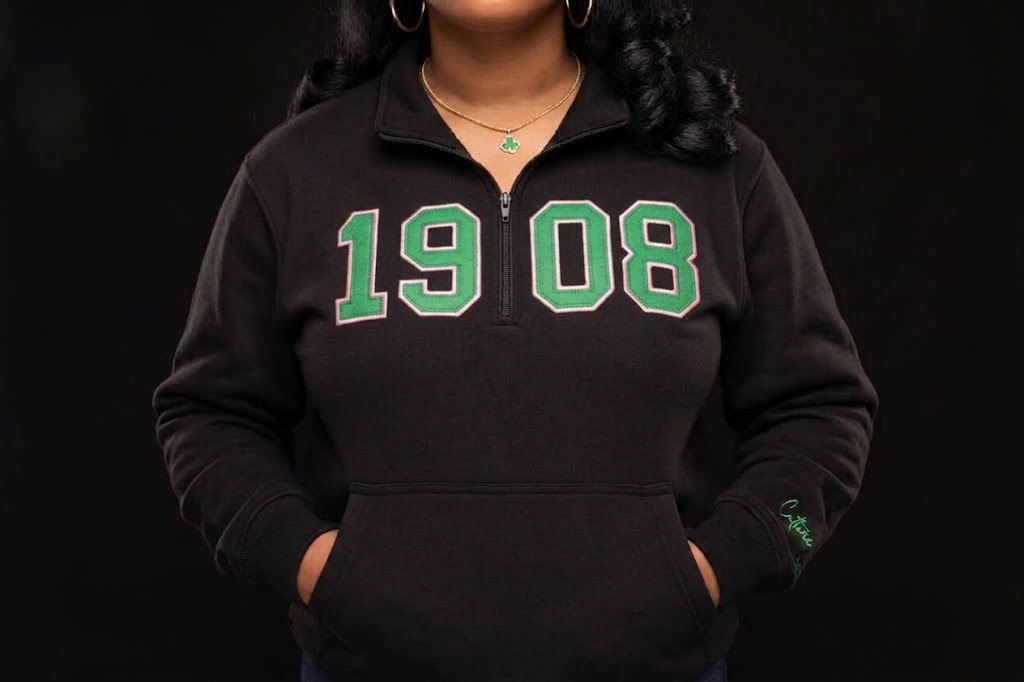 Black 1908 Half Zip Fleece- (Ships Nov 2)