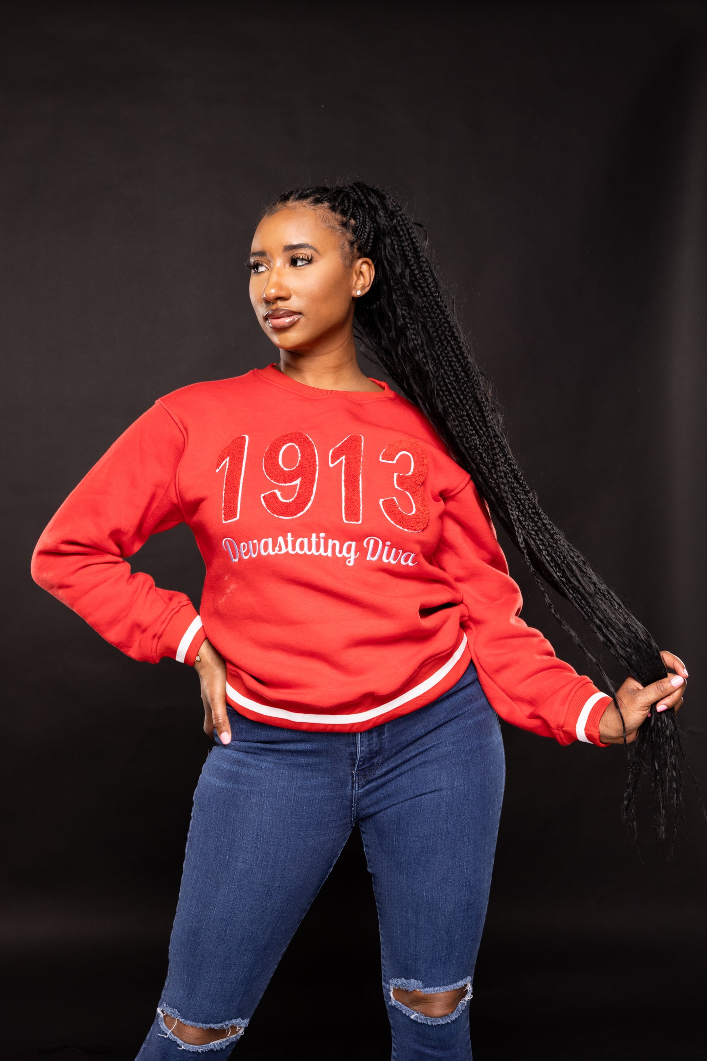 1913 Devastating Diva Crewneck